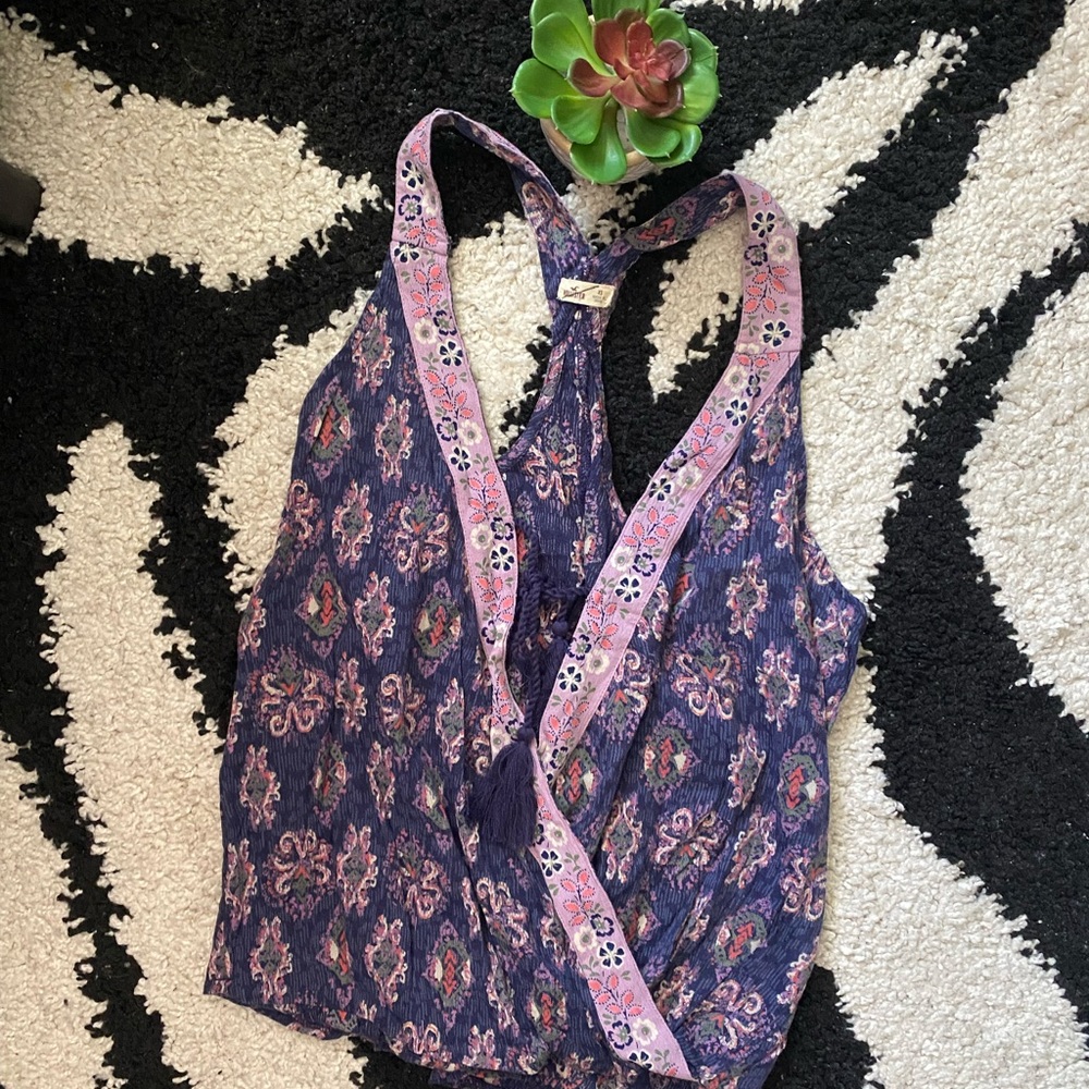Hollister Cross-Front Tassel Tank XS